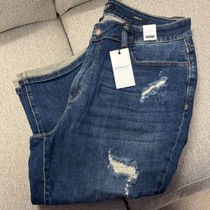 Judy Blue Capri Fit  Women's Ripped Dark Blue Jeans NWT Plus